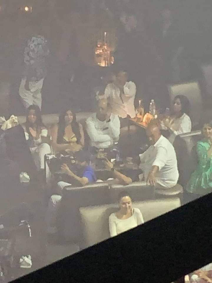 عاجل- بعد تداول صوره في بار.. أحمد سليمان يدافع عن نفسه ويكشف حقيقة الموقف