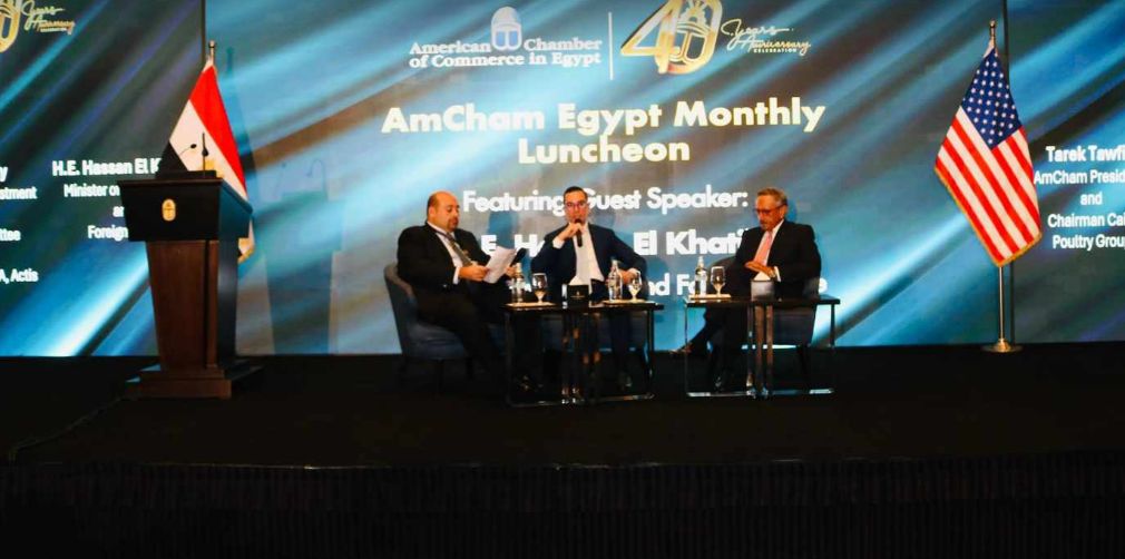 حسن الخطيب: الحكومة تسعى لزيادة الاستثمارات الأمريكية في…