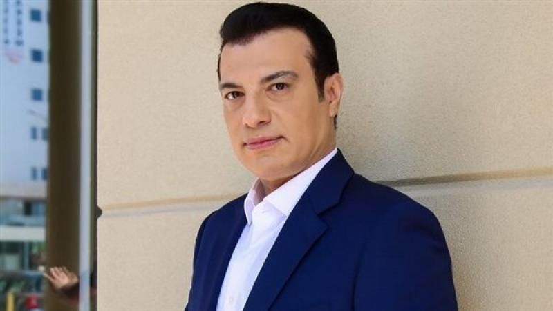 إيهاب توفيق نجم حفل نوفمبر على خشبة مسرح البالون