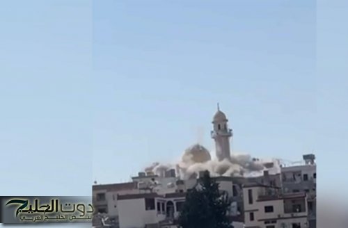 جيش الاحتلال الإسرائيلي يفجّر مسجدا في جنوب لبنان .. فيديو