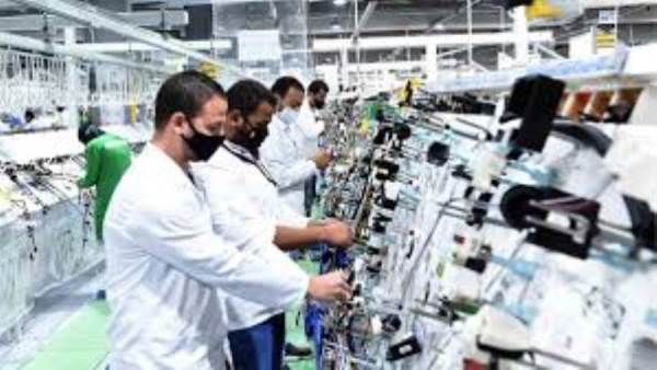 السيد محمد: التوطين خطوة إيجابية ولكن تفتقر دعم الصناعات…