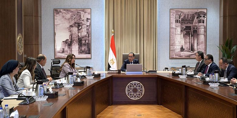 رئيس الوزراء: إجراءات حكومية لزيادة المعروض من السلع في…