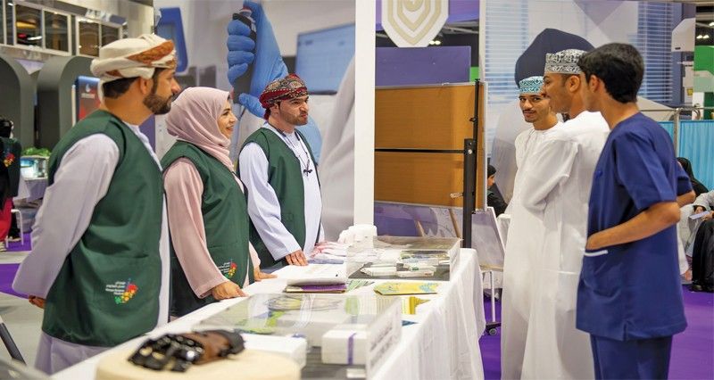 اللجنة العمانية لمكافحة المنشطات تشارك فـي مهرجان عمان للعلوم