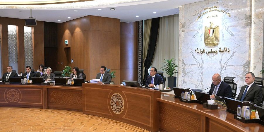 رئيس الوزراء يوجه بالاستمرار في تنفيذ برنامج الطروحات…