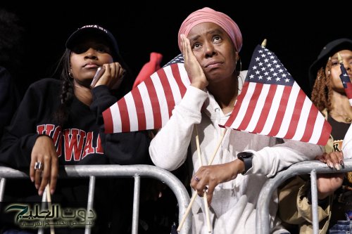 بسبب فوز ترامب .. حملة بأمريكا تطالب النساء عدم معاشرة الرجال