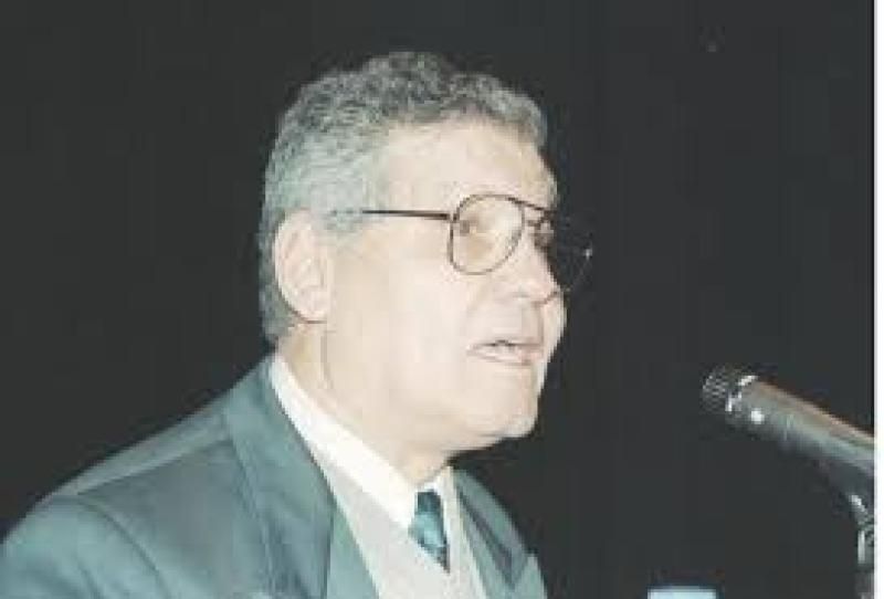 وفاة الشاعر الكبير محمد إبراهيم أبو سنة عن عمر ناهز 87 عاما