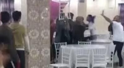 أخبار اليمن : شجار بصالة عُرس يُخلِف قتيل و7 جرحى... والسبب صادم