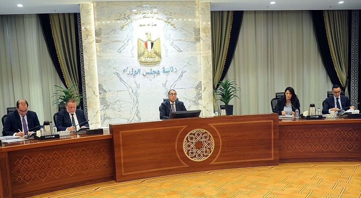 مدبولي: الحكومة تستهدف المسار النزولي للدين الخارجي