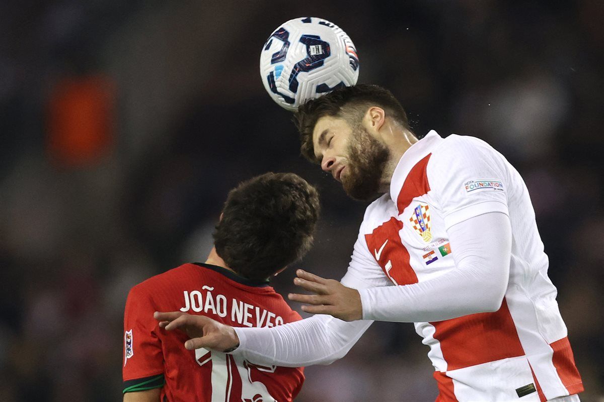 ملخص أخبار الرياضة اليوم.. القائمة النهائية للمرشحين لجوائز "كاف" وإصابة وسام أبو علي والمغرب تكتسح ليسوتو