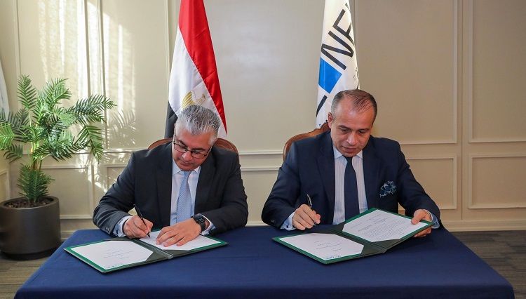 اقتصادية قناة السويس توقع بروتوكولا مع التمثيل التجاري…