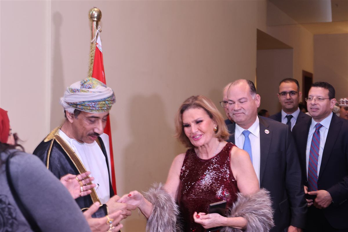 نجوم الفن والمشاهير يحتفلون بالعيد الوطني الـ 54 لسلطنة عمان في القاهرة