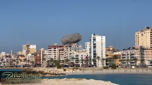 غارات عنيفة تستهدف مدينة صور في جنوب لبنان