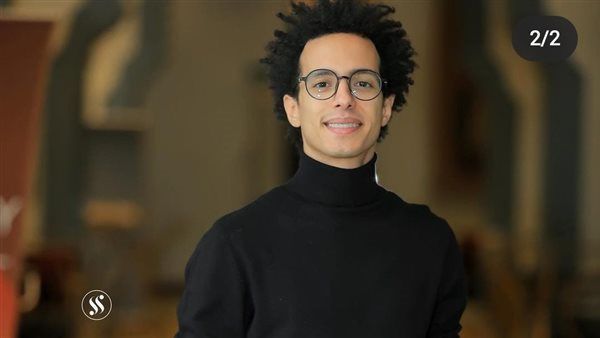 طه الدسوقي يروج لأحدث أعماله الفنية "فقرة الساحر"