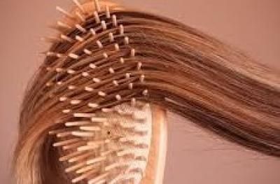 لشعر صحي وجميل .. إليك أفضل 9 زيوت