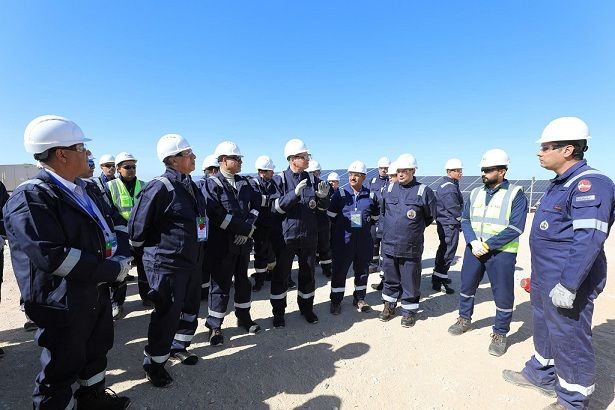 وزيرا البترول والعمل يتفقدان حقول بترول بلاعيم بجنوب سيناء