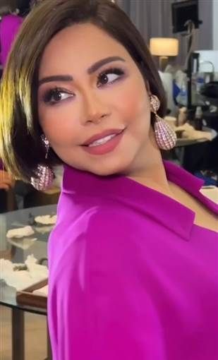 شيرين عبد الوهاب تتألق بفستان واسع من "فالنتينو".. صور التقت الفنانة شيرين عبد لوهاب بجمهورها في الكويت بعد غياب وأحيت مساء الجمعة 29 سبتمبر حفلا غنائيا هناك.أطلت إقرأ المزيد