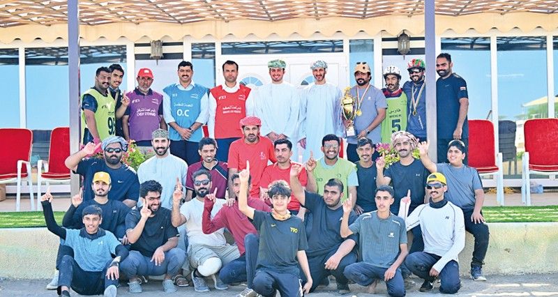 اسطبل البهجة يتوج للمرة الثانية على التوالي بلقب سباق كأس العيد الوطني ببركاء