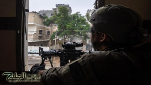 بالفيديو .. الجيش الإسرائيلي يحرق شاحنة مساعدات في الشجاعية بغزة