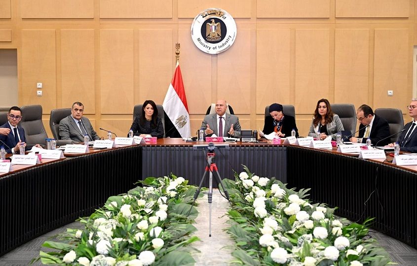 كامل الوزير: خطة لإقامة مدينة متكاملة لتصنيع إطارات السيارات…