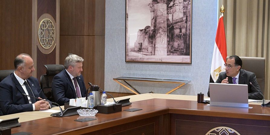 مدبولي يؤكد سرعة العمل على سداد المستحقات المتبقية لشركة…