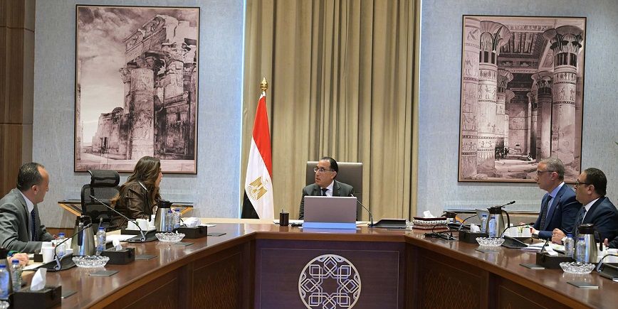 الحكومة تدرس طلبات لإقامة 7 منتجعات وفنادق سياحية على بحيرة…