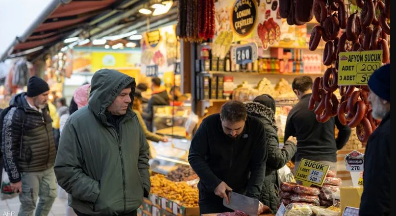 التضخم السنوي في تركيا يتراجع إلى 47.1% خلال نوفمبر