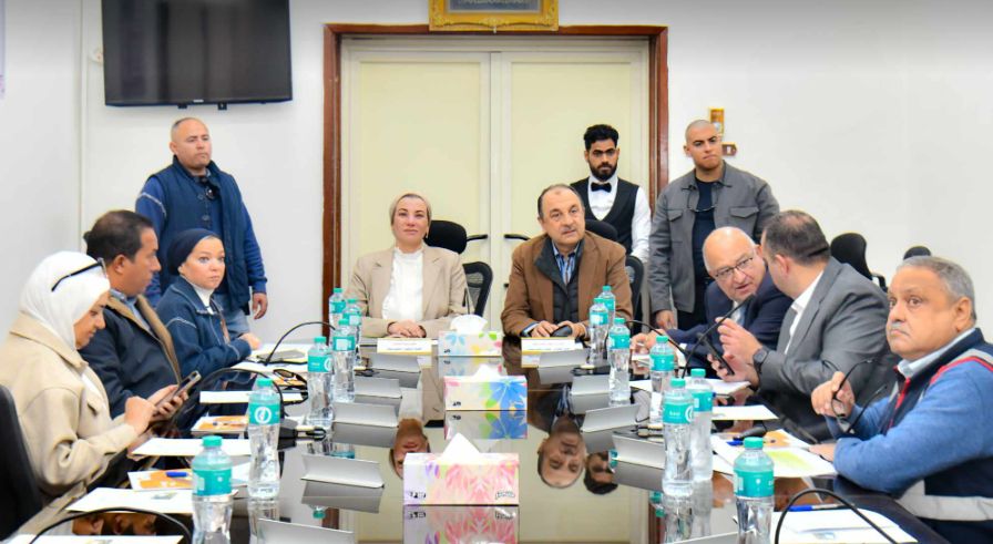 وزيرا قطاع الأعمال والبيئة يتفقدان مشروع معالجة مياه الصرف…