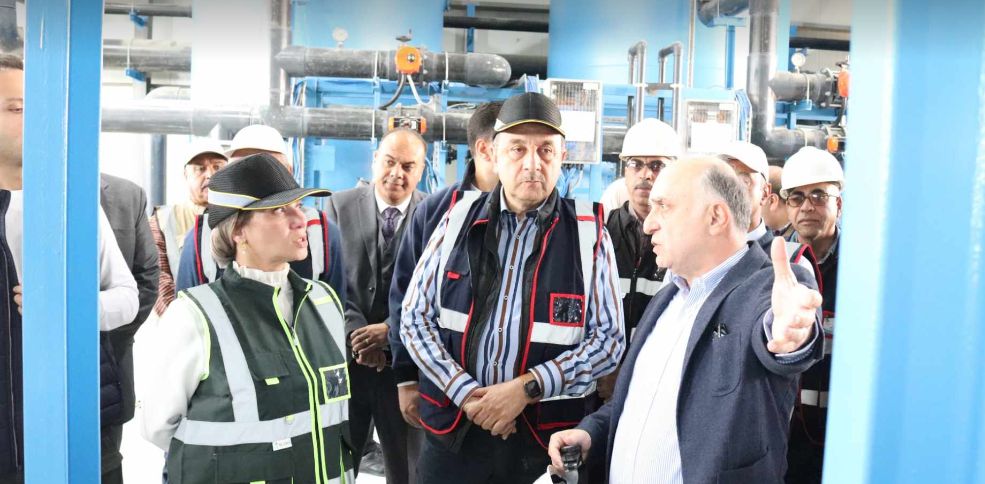 وزيرا قطاع الأعمال والبيئة يتفقدان مشروع معالجة مياه الصرف…