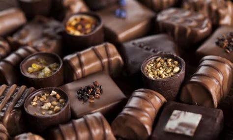 تفسير الحلويات في الحلم رؤية شراء الحلويات