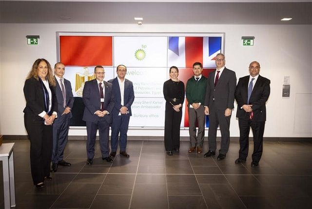 وزير البترول يبحث التعاون مع شركة بي بي ويطلع على أحدث…