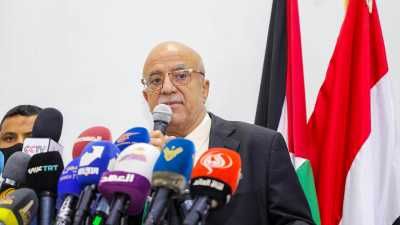 أخبار اليمن : الرهوي: استمرار الحظر على مطار صنعاء انتهاك سافر