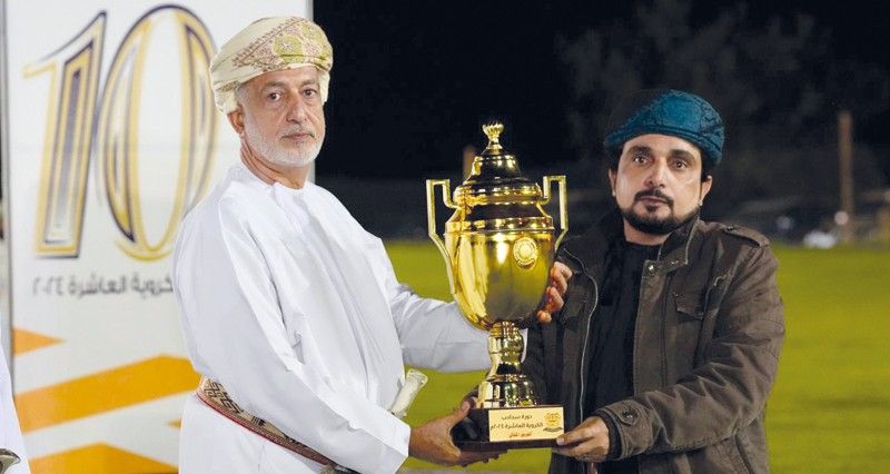 تتويج فريق الأمل ببطولة دورة سدادب الكروية العاشرة بعبري