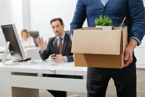 تفسير الاصدقاء في الحلم رؤية الصديق في المنام