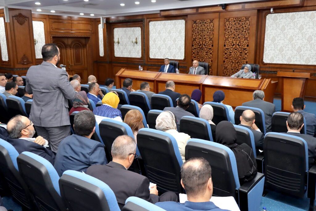 كامل الوزير: عدم تخصيص أى أرض جديدة في المناطق الصناعية غير…