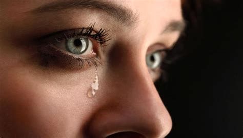البكاء على الأم في المنام