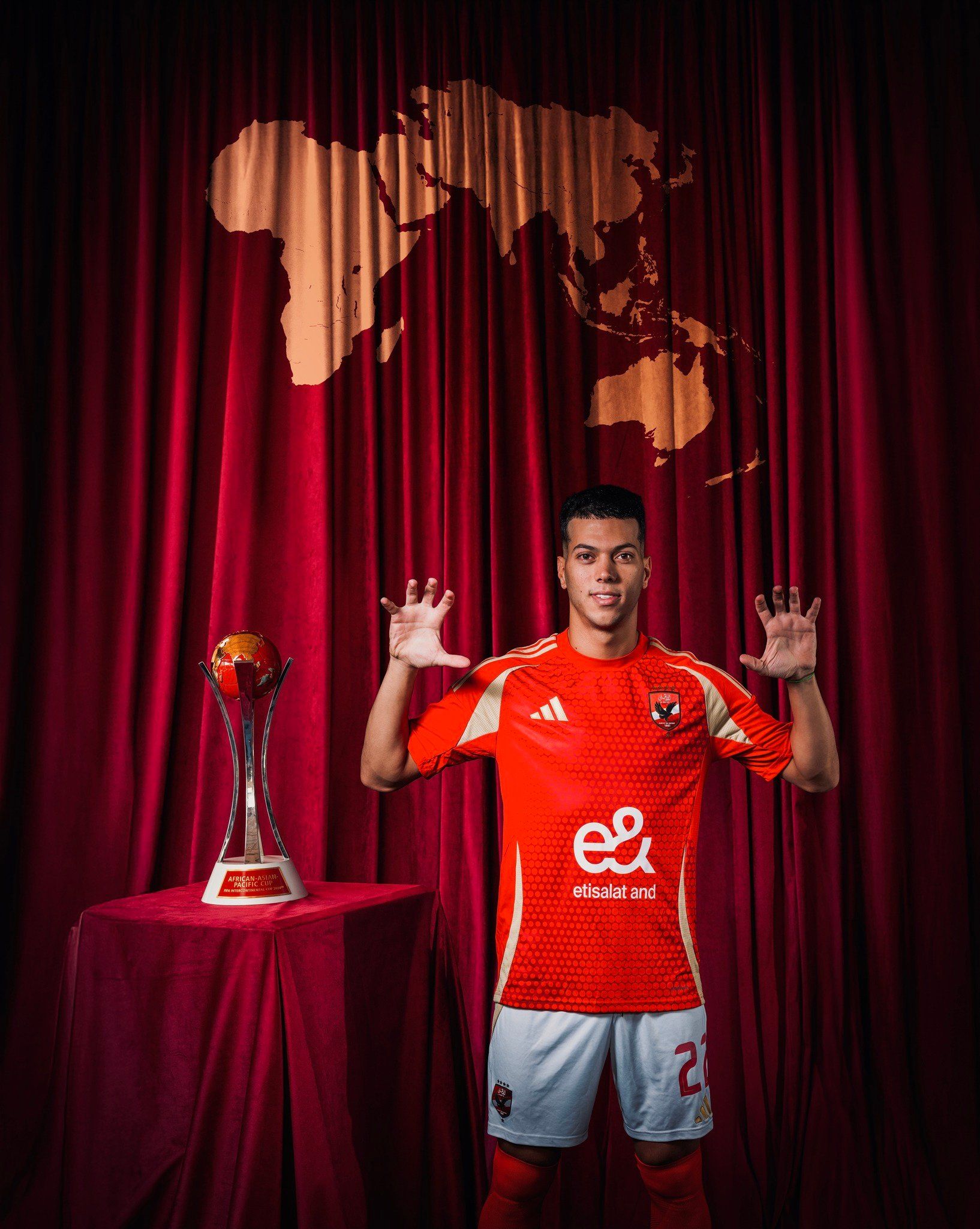 حساب الأهلى يحتفل بأبطال نصف العالم ويؤكد: مستعدون لاستكمال الرحلة فى كأس إنتركونتيننتال