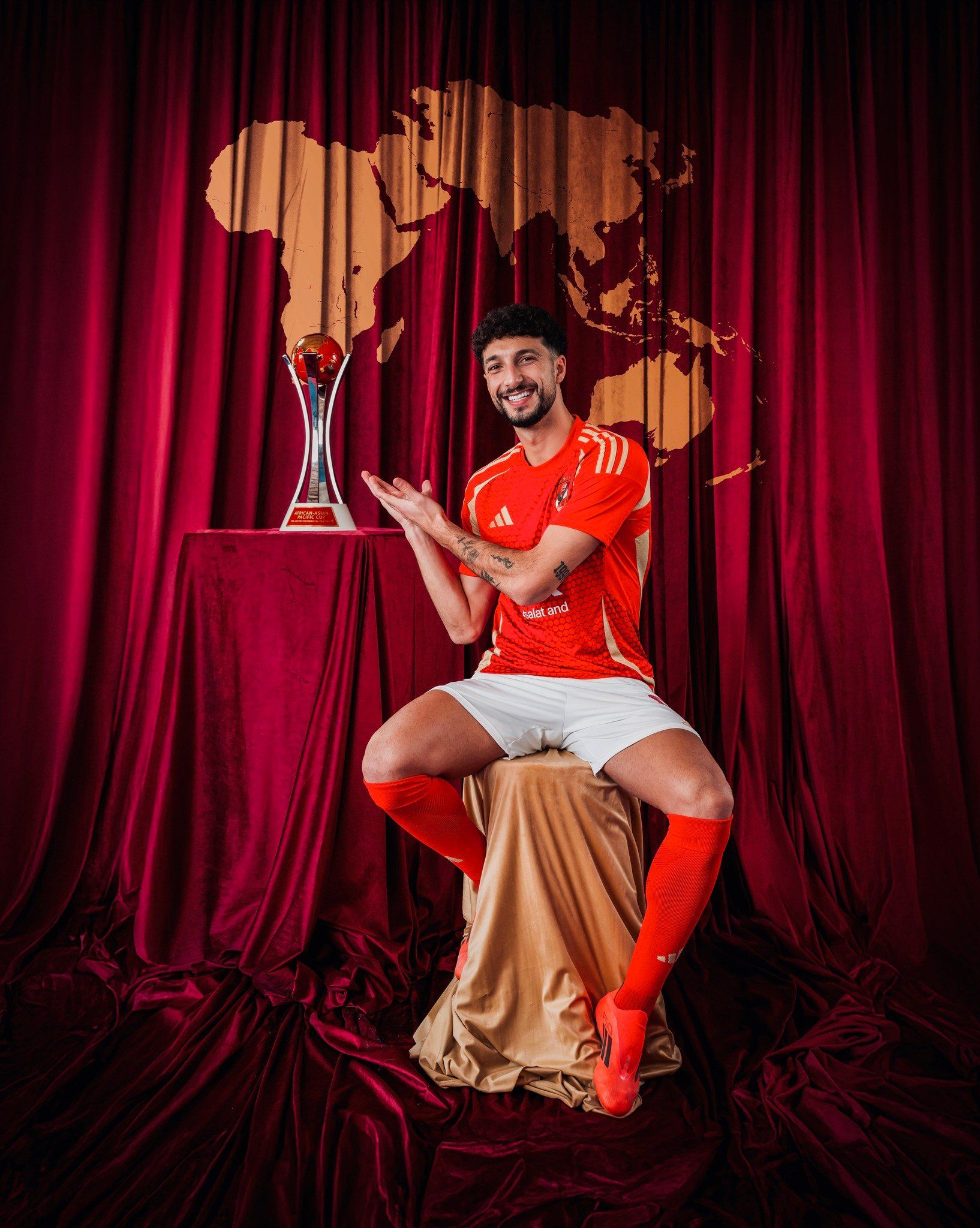 حساب الأهلى يحتفل بأبطال نصف العالم ويؤكد: مستعدون لاستكمال الرحلة فى كأس إنتركونتيننتال