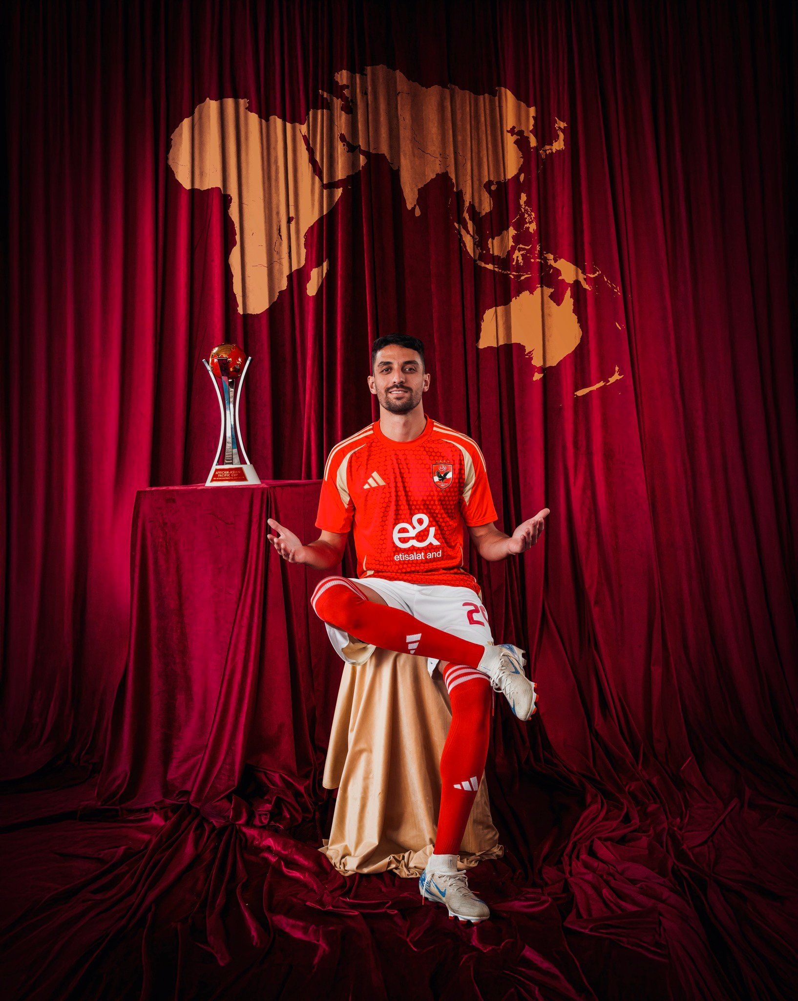 حساب الأهلى يحتفل بأبطال نصف العالم ويؤكد: مستعدون لاستكمال الرحلة فى كأس إنتركونتيننتال