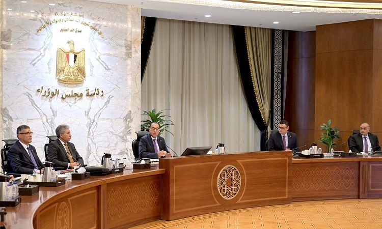 رئيس الوزراء: الإسراع بطرح تخطيط وتطوير منطقة منف الأثرية…