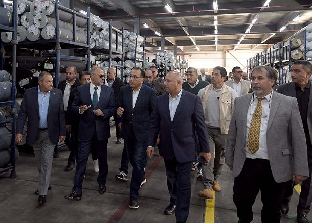 رئيس الوزراء يتفقد مصنع أكاي للملابس الجاهزة بالمنطقة…