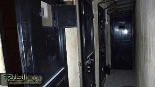 دخل عمره 14 عاما خرج من سجون الأسد عمره 74 سنة .. فيديو مؤلم