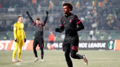 تشيلسي يضرب أستانا بثلاثية