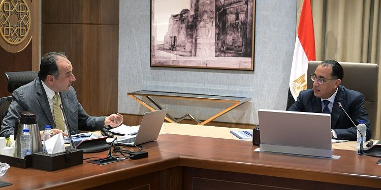 محمد شيمي: خطوات جادة لتحسين أداء مصانع وشركات قطاع الأعمال …