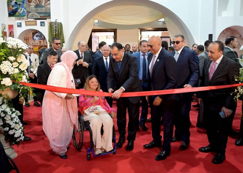 رئيس الوزراء يفتتح الدورة السادسة لمعرض ”تراثنا 2024” لمنتجات الحرف اليدوية والتراثية