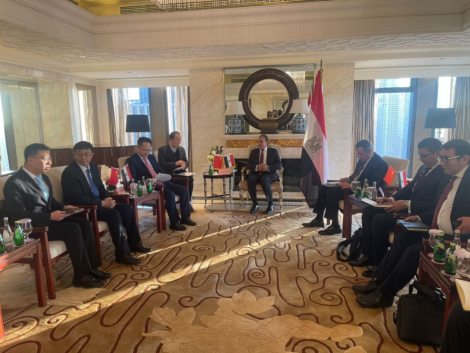 وزير الخارجية يلتقي رئيس مجلس إدارة شركة تيدا الصينية مطور…