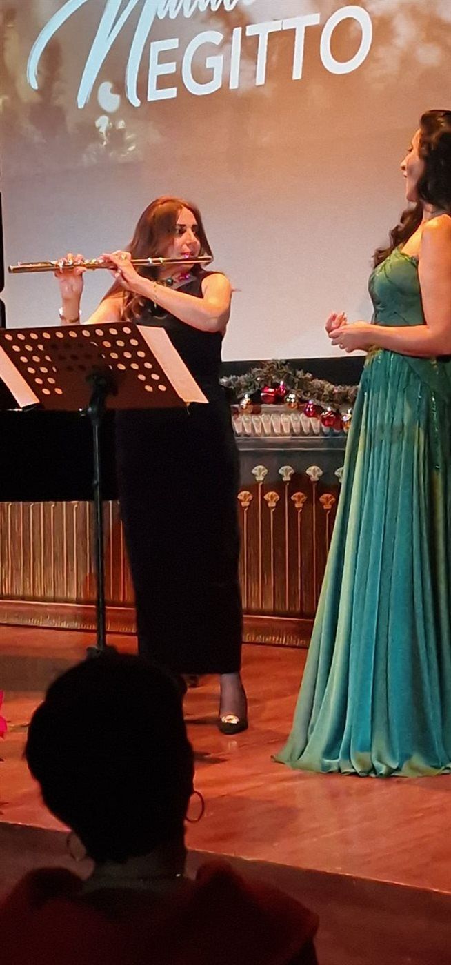 السوبرانو المصرية أميرة سليم تتألق في حفل الكريسماس بالأكاديمية المصرية للفنون بروما