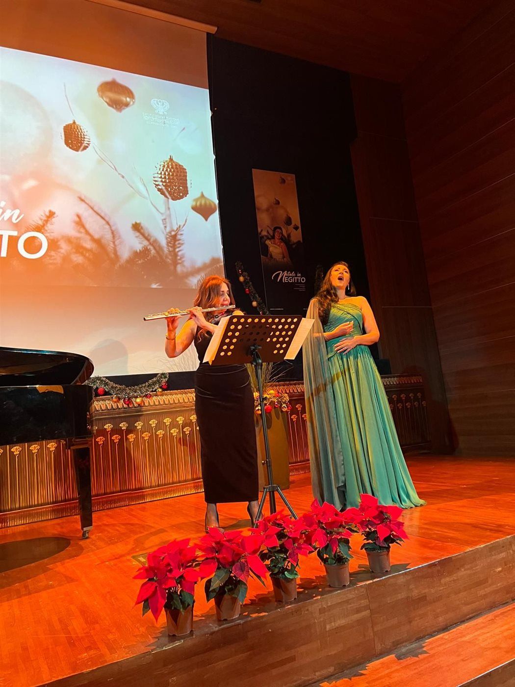 السوبرانو المصرية أميرة سليم تتألق في حفل الكريسماس بالأكاديمية المصرية للفنون بروما