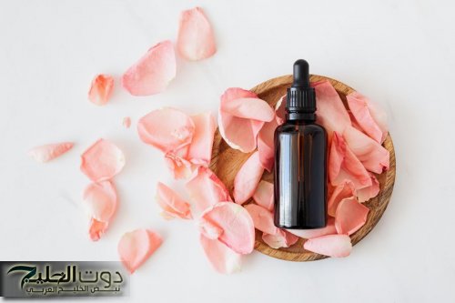 دهنه واحده بس وهتشوفي العجب!!.. أنا مسؤولة عن كلامى حتى لو عمرك 60سنة ضعيها على التجاعيد وستختفى فورا سيجعل وجهك ابيض مشدودكأنك شابة