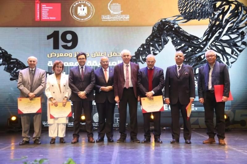 وزير الثقافة يعلن المشروع الفائز بمسابقة تمثيل مصر في بينالي فينيسيا...