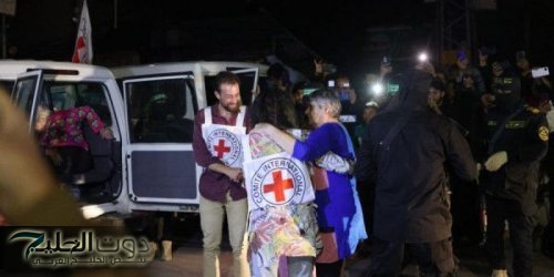 صحيفة: الصفقة في مراحلها النهائية وهذا مصير أصحاب المحكوميات العالية من الأسرى